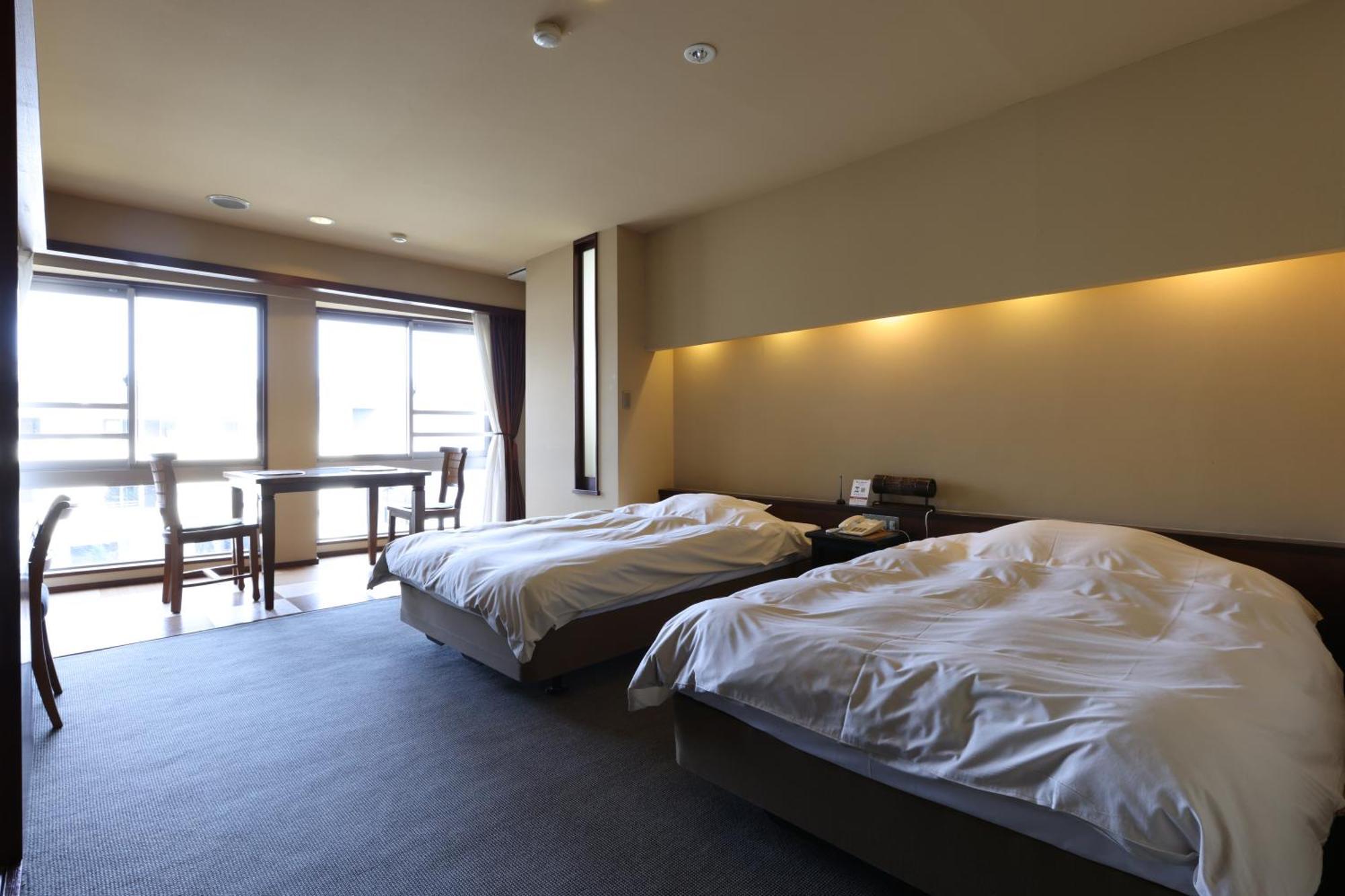 Miyahama Grand Hotel Hatsukaichi Exterior foto